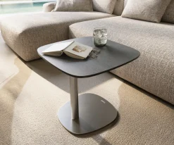 BeistelltischEdge Boot 50x50 cm Keramik Beton Grau Eleny Edelstahl gebürstet Sofort versandfertig