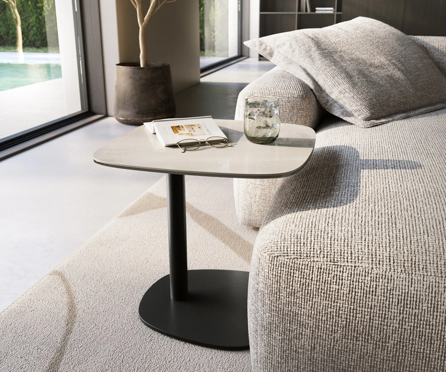BeistelltischEdge Boot 50x50 cm Keramik Onyx Champagne Eleny Metall Schwarz Versandfertig ca. 16.10.26