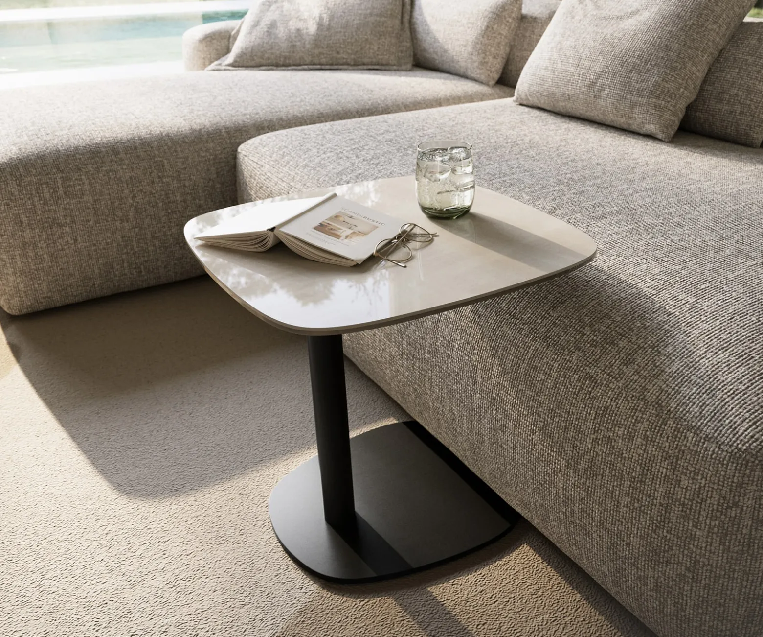 BeistelltischEdge Boot 50x50 cm Keramik Onyx Champagne Eleny Metall Schwarz Versandfertig ca. 16.10.26