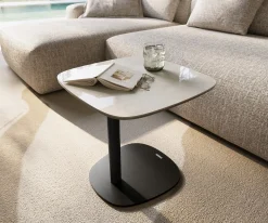 BeistelltischEdge Boot 50x50 cm Keramik Onyx Champagne Eleny Metall Schwarz Versandfertig ca. 16.10.26