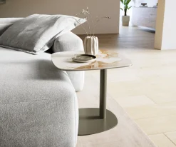 BeistelltischEdge Boot 50x50 cm Keramik Minas Melange Eleny Metall Effektfinish Titan Sofort versandfertig
