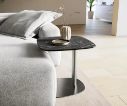 BeistelltischEdge Boot 50x50 cm Keramik Laminam® Noir Desir Braun Eleny Edelstahl gebürstet Sofort versandfertig