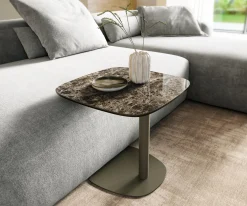 BeistelltischEdge Boot 50x50 cm Keramik Emperador Extra Lucidato Dunkelbraun Eleny Metall Effektfinish Titan Sofort versandfertig