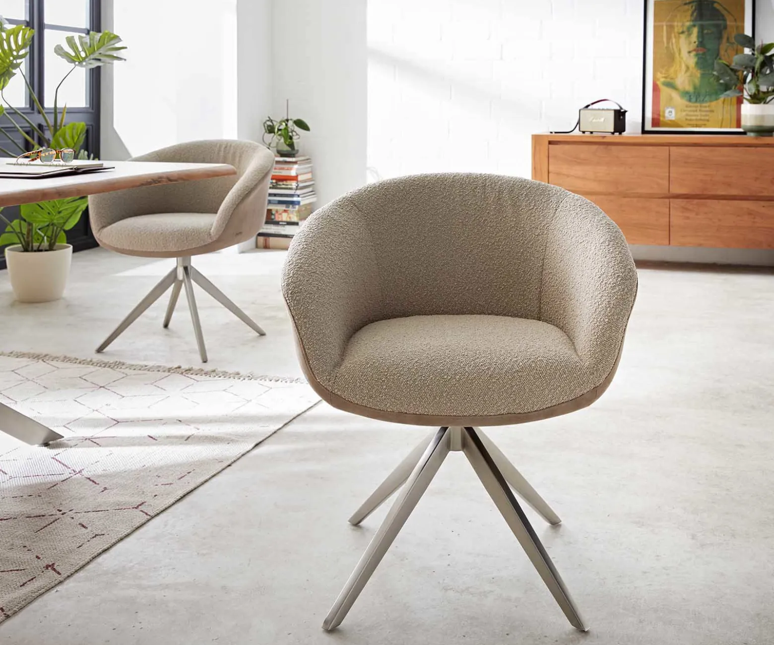 DrehstuhlVinka-Flex mit Armlehnen Materialmix Schlamm Kreuzgestell breit Edelstahl 360° drehbar Taschenfederkern Sofort versandfertig