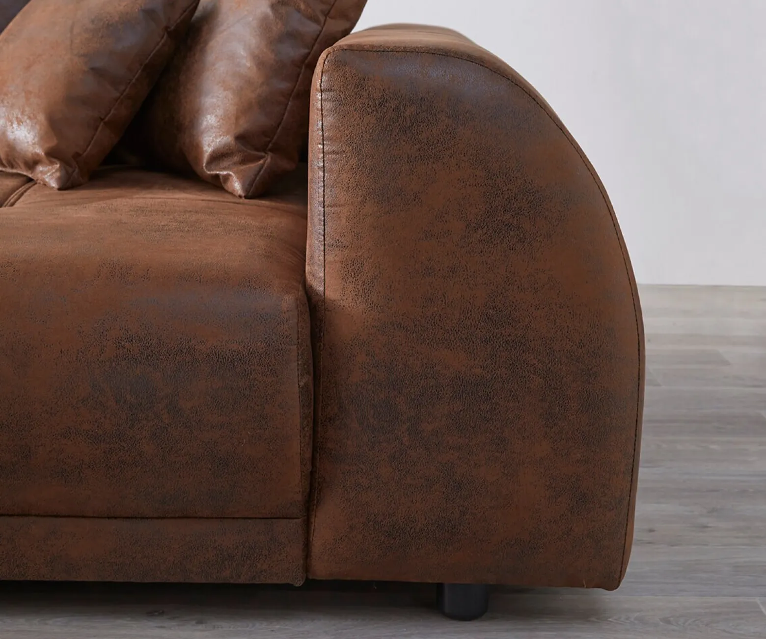 EckcouchVioletta 300 x 220 cm Lederimitat Braun Recamiere variabel Sofort versandfertig