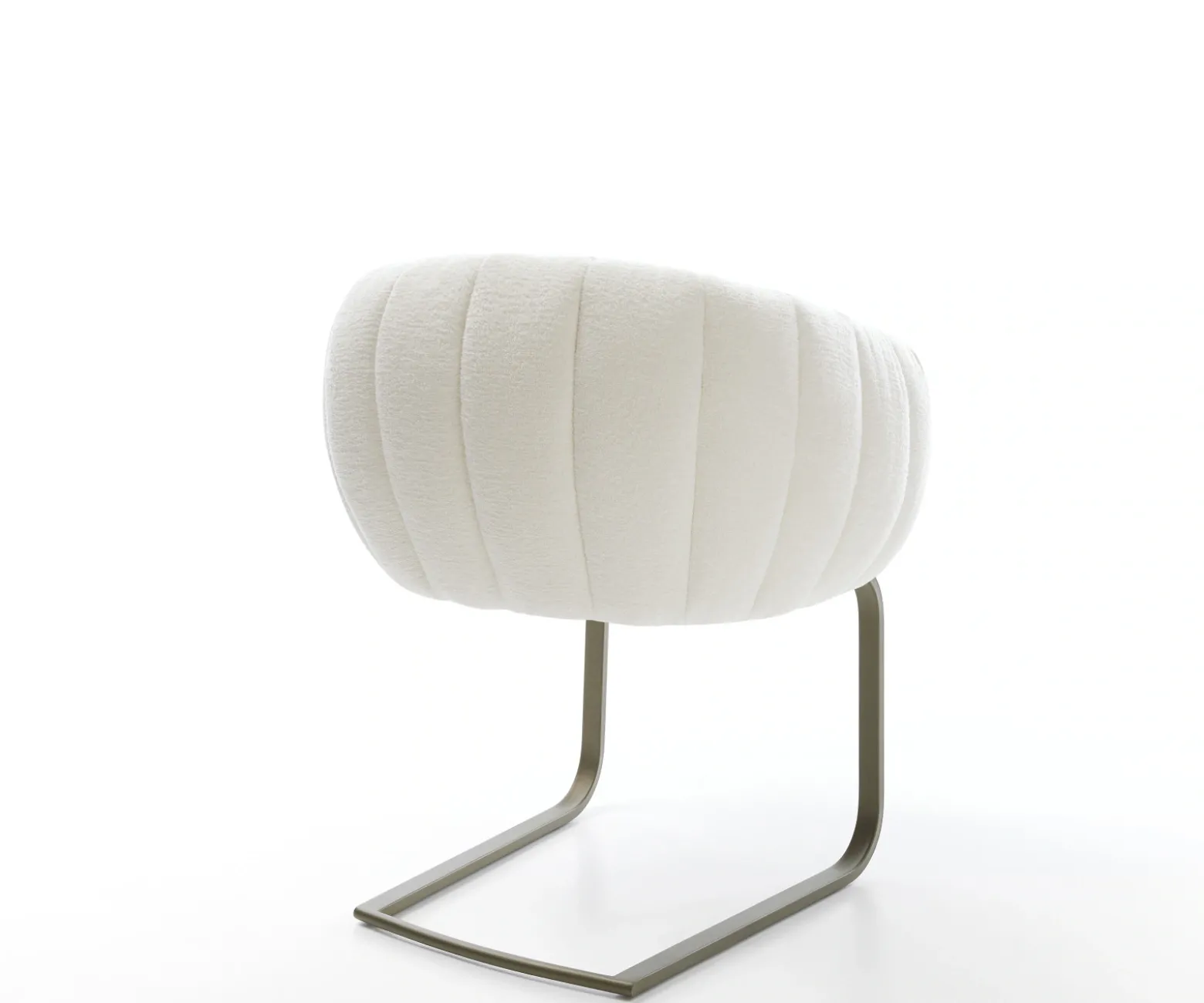 FreischwingerJada-Flex Bouclé Soft Beige Freischwinger flach Effektfinish Titan Taschenfederkern Sofort versandfertig