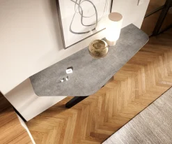 KonsolentischEdge Polygonal 140x50 cm Keramik Beton Grau Zentharo Metall Schwarz Sofort versandfertig