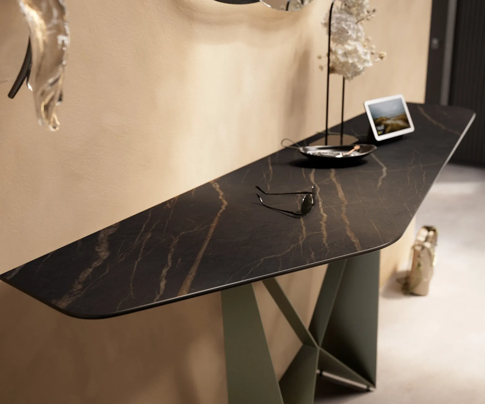 KonsolentischEdge Polygonal 180x50 cm Keramik Laminam® Noir Desir Braun Spios Metall Effektfinish Titan Sofort versandfertig