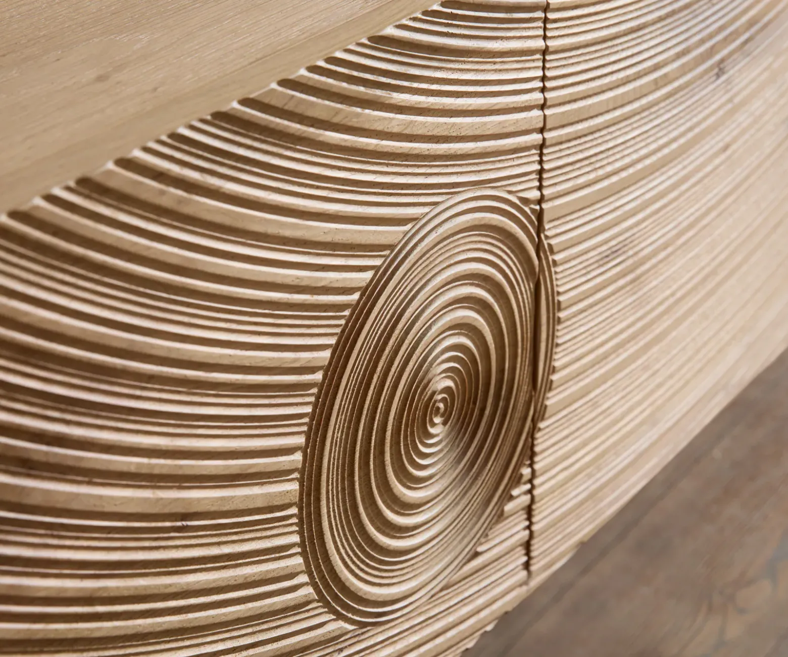 LowboardAshara 220 cm Eiche Natur 3D Effekt 4 Türen Kufe Edelstahl gebürstet Versandfertig ca. 28.10.26