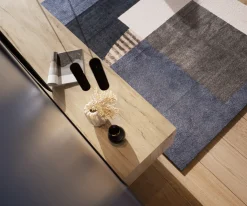 LowboardCuor 180 cm Keramik Laminam® Sabbia Eichefarbig 1 Klappe 2 Schubfächer Fuß Schwebeoptik Metall Schwarz Sofort versandfertig