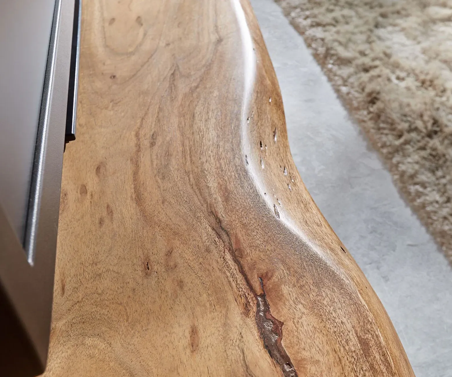 LowboardLive-Edge 190 cm Akazie Natur 4 Schübe 2 Fächer Sofort versandfertig
