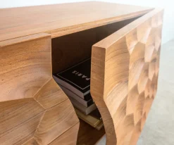 LowboardSolu 220 cm Akazie Natur 2 Türen 4 Schübe Fuß schwebend Metall Schwarz 3D-Front Sofort versandfertig