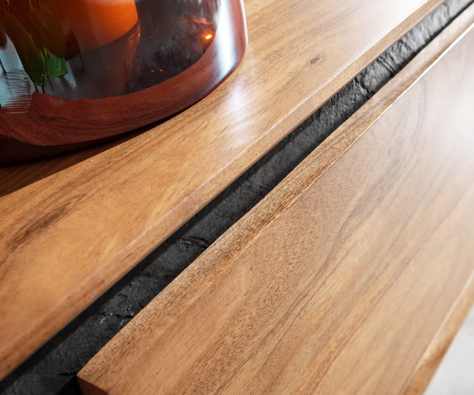 LowboardStonegrace 145 cm Akazie Natur 3 Türen Steinfurnier schwebend Sofort versandfertig