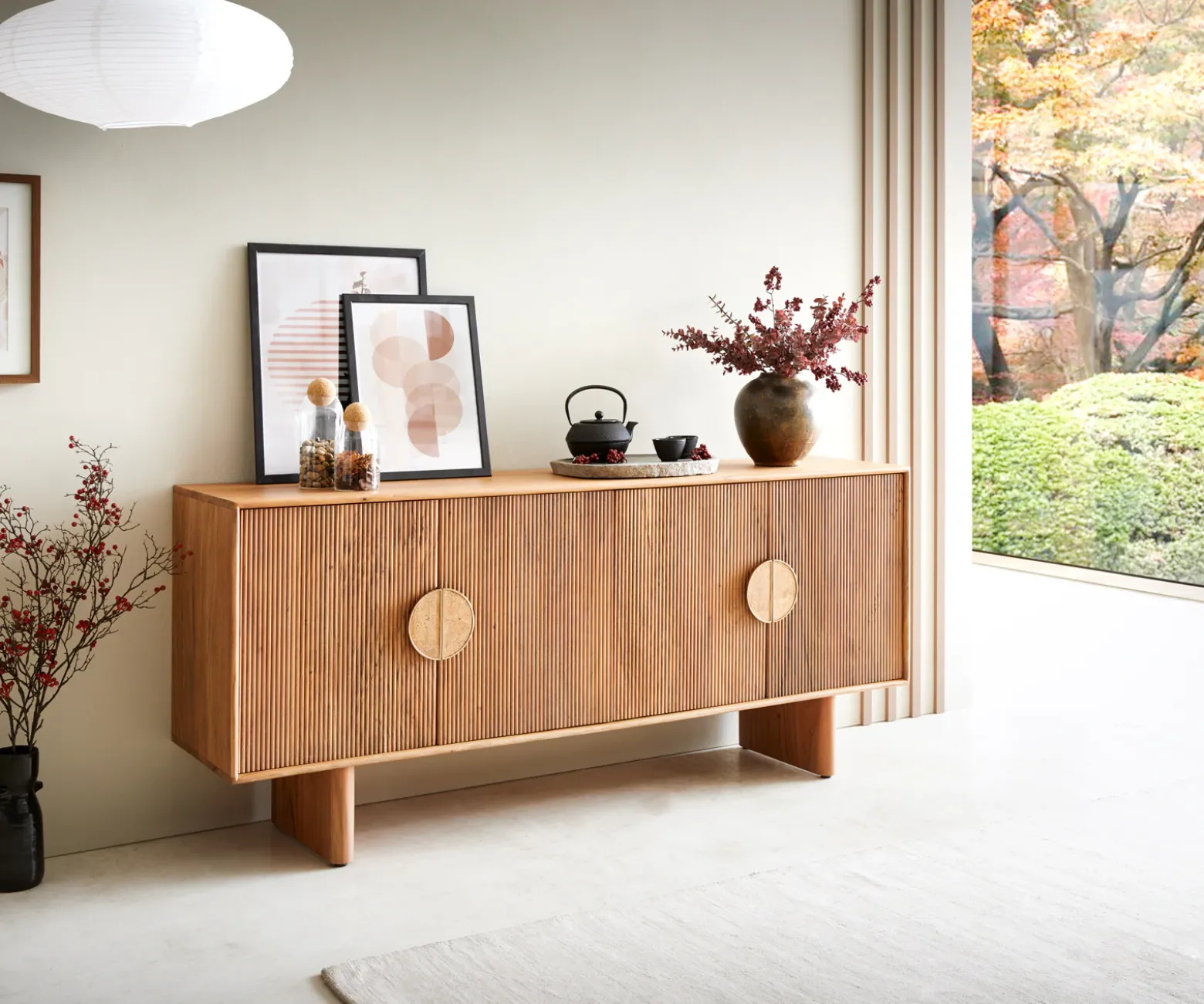 SideboardSurimu 175 cm Akazie Hellbraun 4 Türen 2 Fächer Kork-Griff Holzfüße Versandfertig ca. 28.08.26